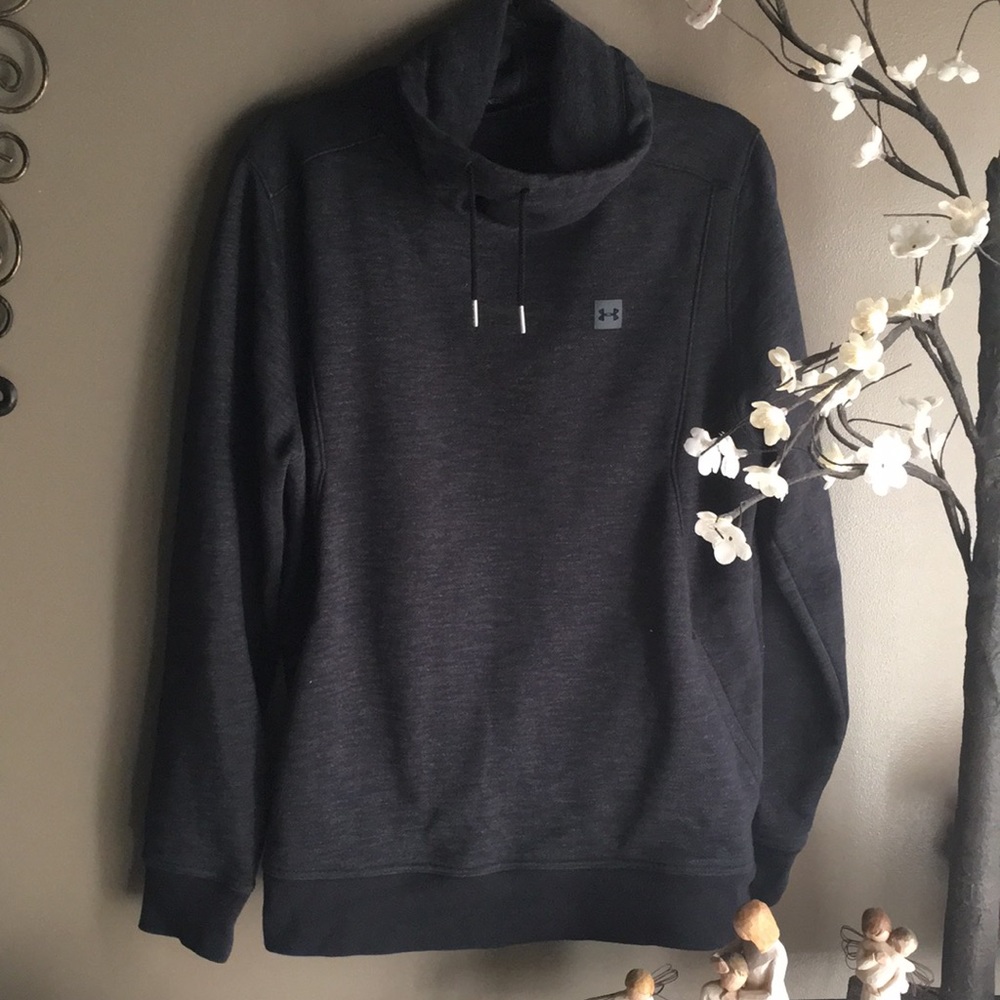 Sweatshirt - Picture 1 of 2